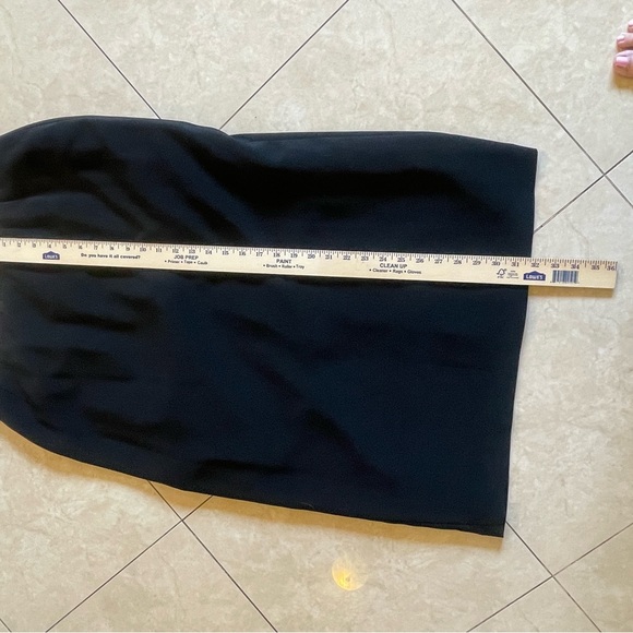 Le Suit Women’s Black Suit - Jacket Cropped 16P w/ Long skirt 16P Skirt - Picture 3 of 5